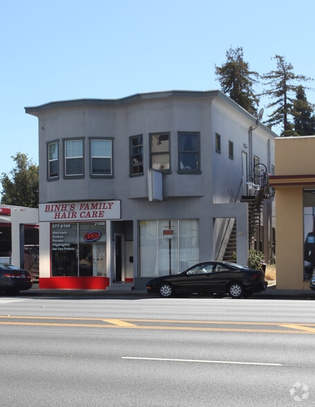 2140 S El Camino Real, San Mateo, CA à louer - Photo du bâtiment - Image 2 de 13