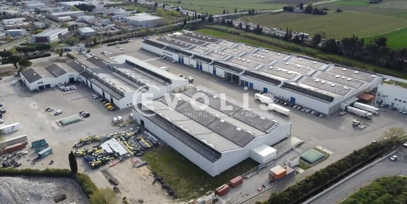 Industrial in Nîmes for lease - Aerial - Image 2 of 9
