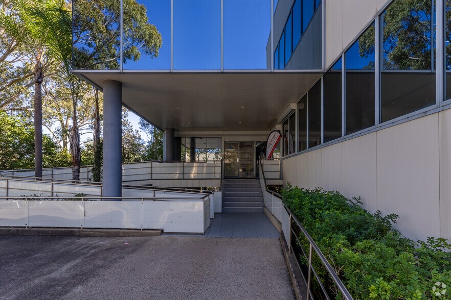 43 Fourth Ave, Blacktown à louer - Photo du bâtiment - Image 2 de 4