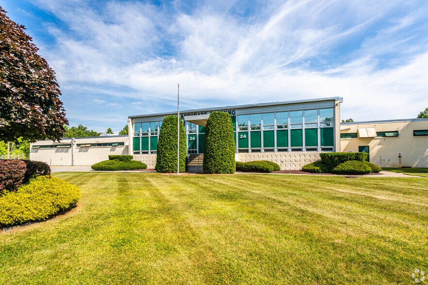 24 Ames Blvd, Hamburg, NJ à vendre - Photo du bâtiment - Image 3 de 6