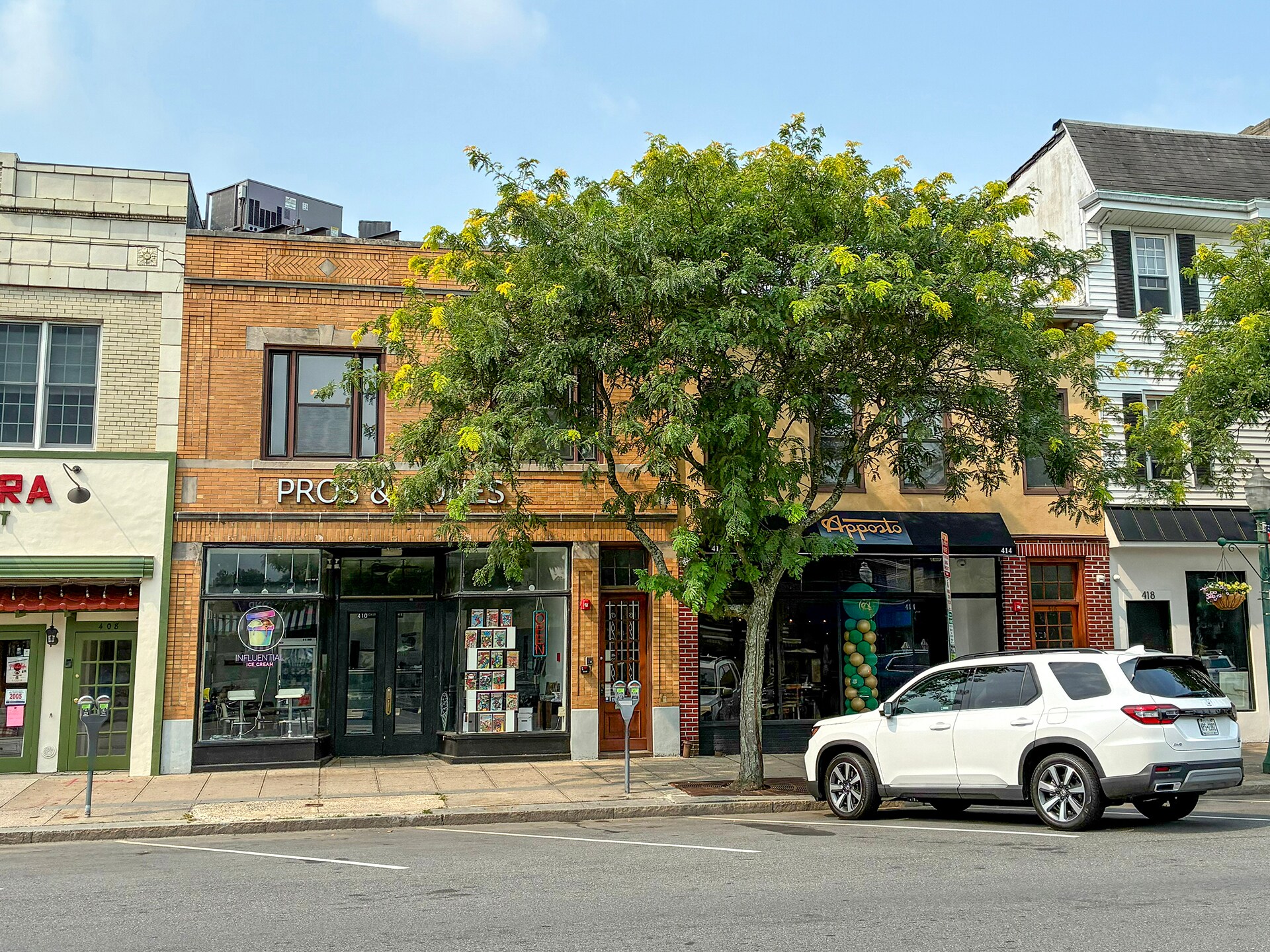 410-416 Mamaroneck Avenue portefeuille de 2 propriétés à vendre sur LoopNet.ca Photo du bâtiment- Image 1 de 5