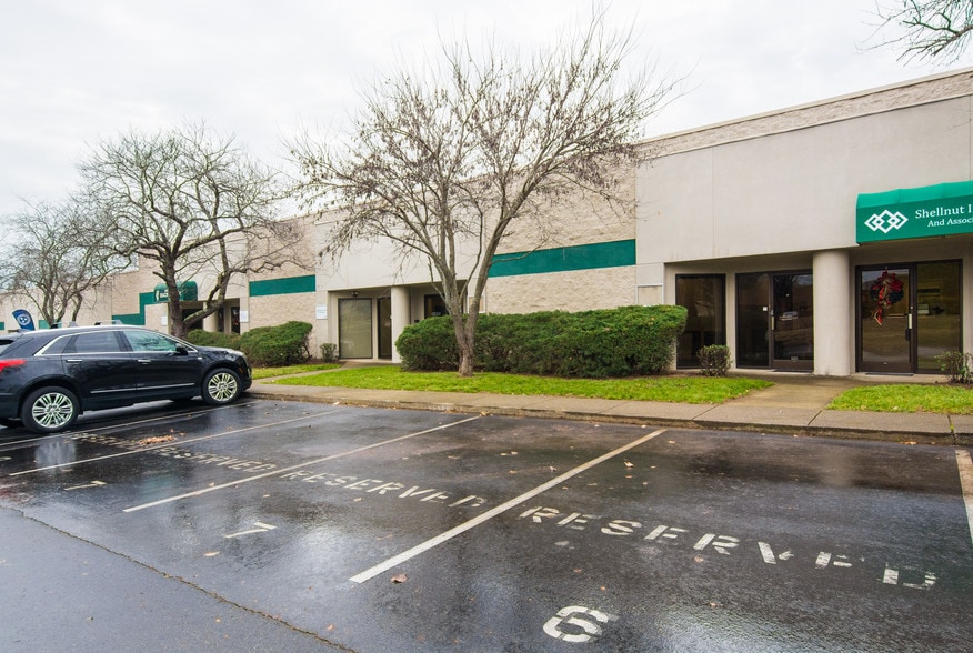 130 Seaboard Ln, Franklin, TN for sale - Building Photo - Image 3 of 12