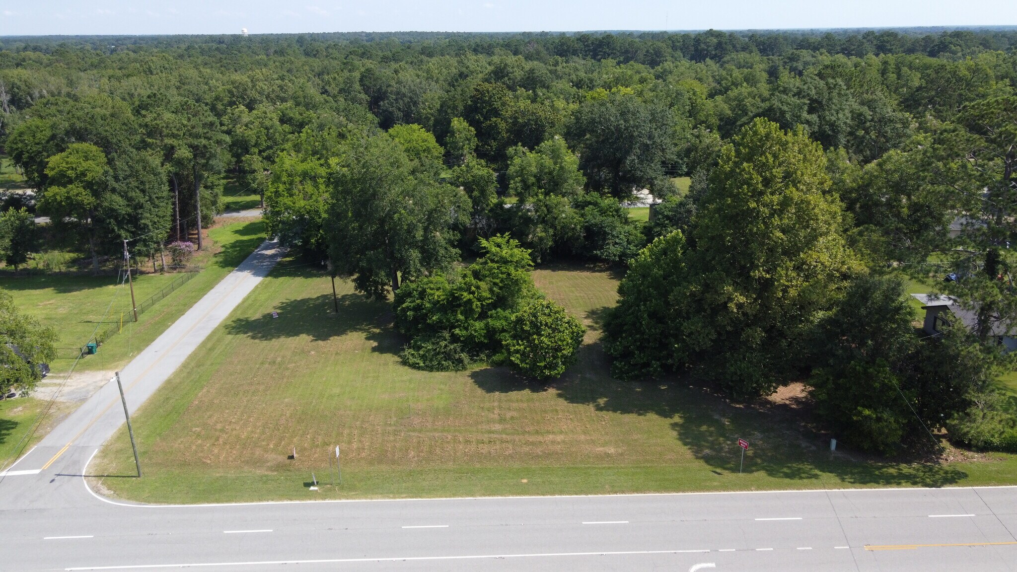 102 Peach N ave, Leesburg, GA à vendre Photo du bâtiment- Image 1 de 16