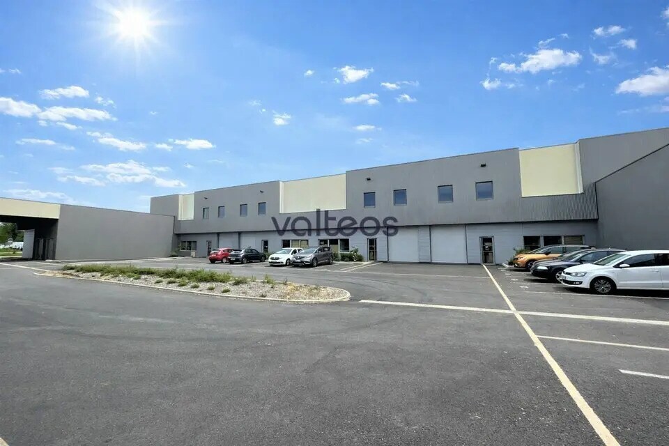 330 Rue De L'Hers, Escalquens for lease Primary Photo- Image 1 of 12