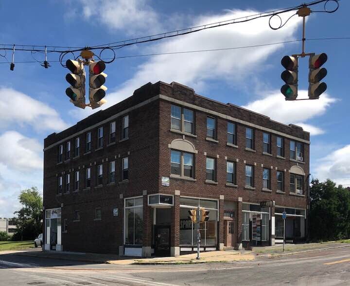 1005 E Fayette St, Syracuse, NY à vendre - Photo du bâtiment - Image 1 de 1