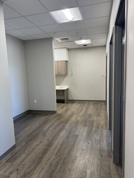 38 W 13775 S, Draper, UT à louer - Photo du bâtiment - Image 3 de 14