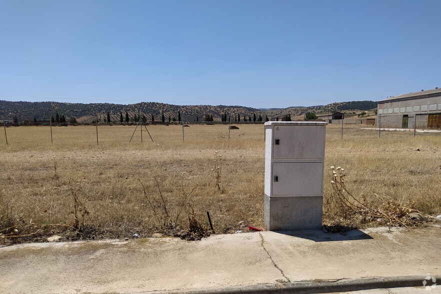 Travesía Flores, 20, Alcaudete de la Jara, Toledo for sale - Building Photo - Image 1 of 4