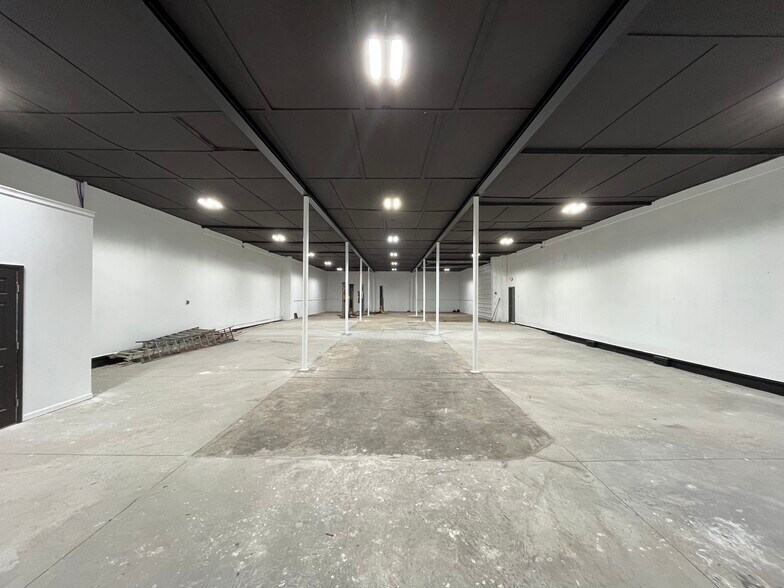 3308 Rozzelles Ferry Rd, Charlotte, NC à louer - Photo intérieure - Image 3 de 11