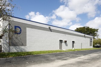 7544 W McNab Rd, North Lauderdale, FL for lease Building Photo- Image 2 of 10