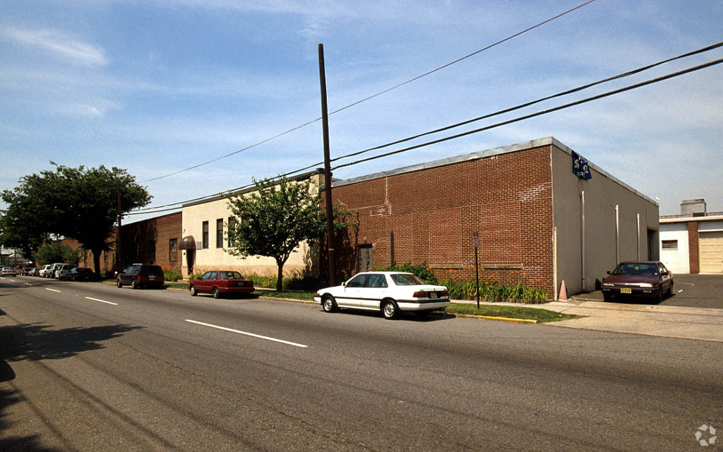 240-250 S Dean St, Englewood, NJ for lease Building Photo- Image 1 of 5