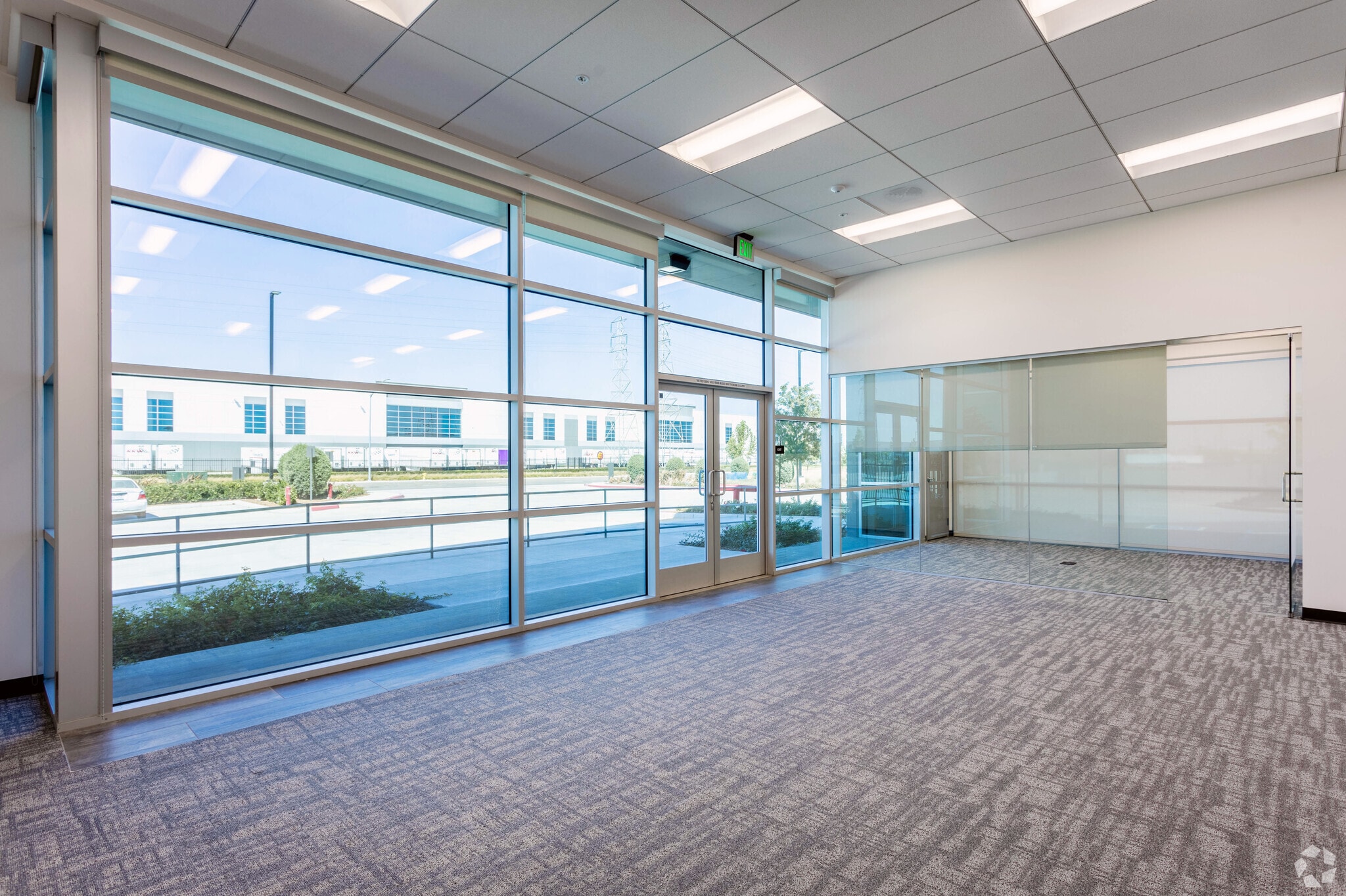 5070 Glacier St, Lathrop, CA à louer Photo intérieure- Image 1 de 11