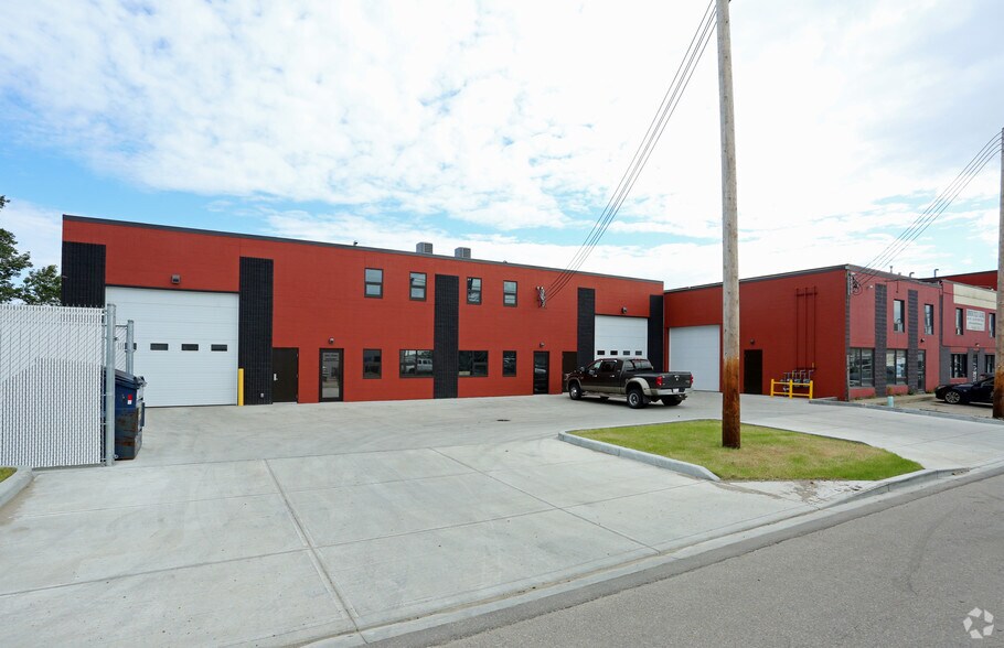12803 126th Ave NW, Edmonton, AB for sale - Primary Photo - Image 1 of 1