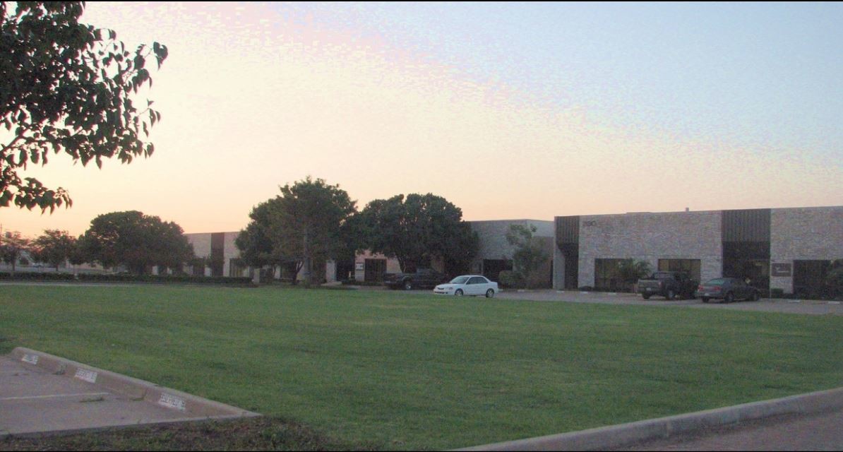 240 W Wilshire Blvd, Oklahoma City, OK for lease Primary Photo- Image 1 of 4