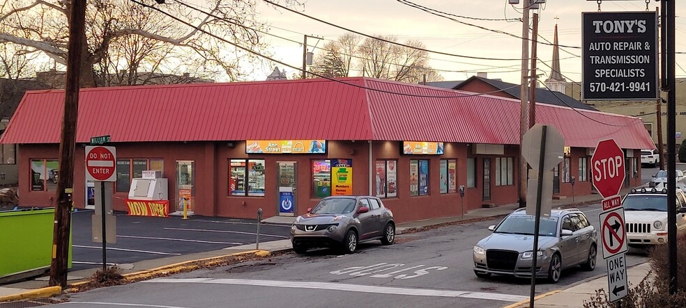 19 Williams St, Stroudsburg, PA for sale - Building Photo - Image 2 of 7