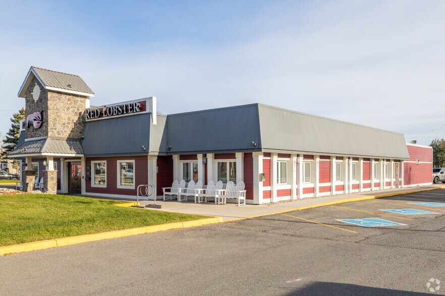 1499 St Laurent Blvd, Ottawa, ON à vendre - Photo principale - Image 1 de 1