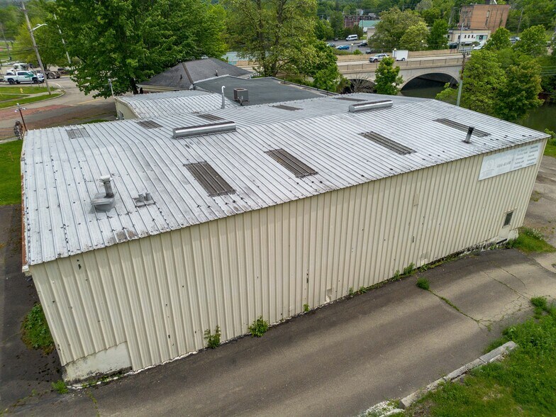 154 Fairmount Ave, Jamestown, NY à vendre - Photo du bâtiment - Image 2 de 42