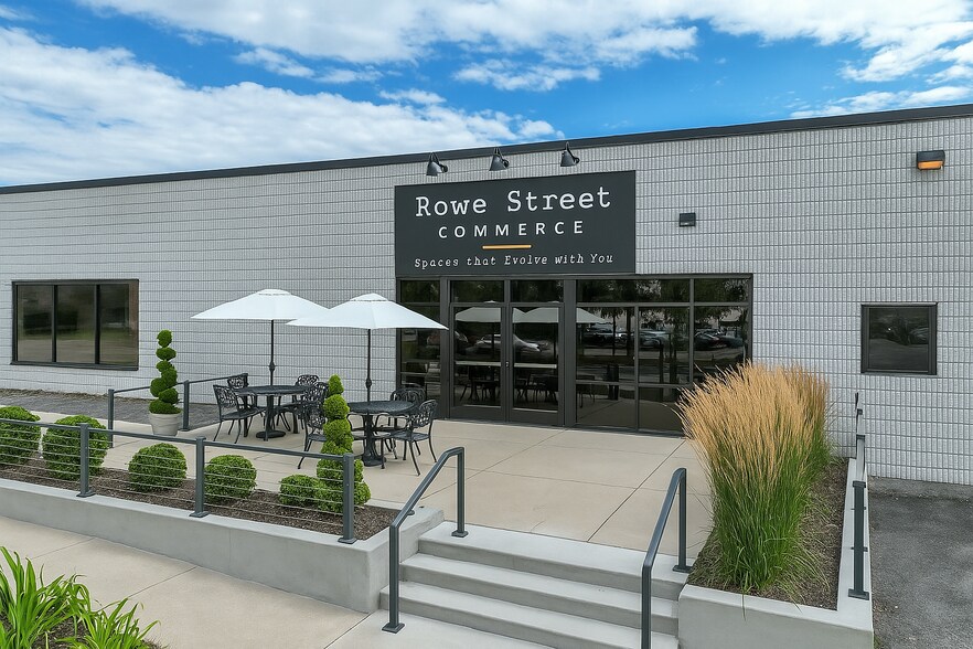 77 Rowe St, Newton, MA à louer - Photo du bâtiment - Image 1 de 21