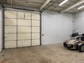 106 Beaver St, Yorkville, IL for lease Building Photo- Image 2 of 10