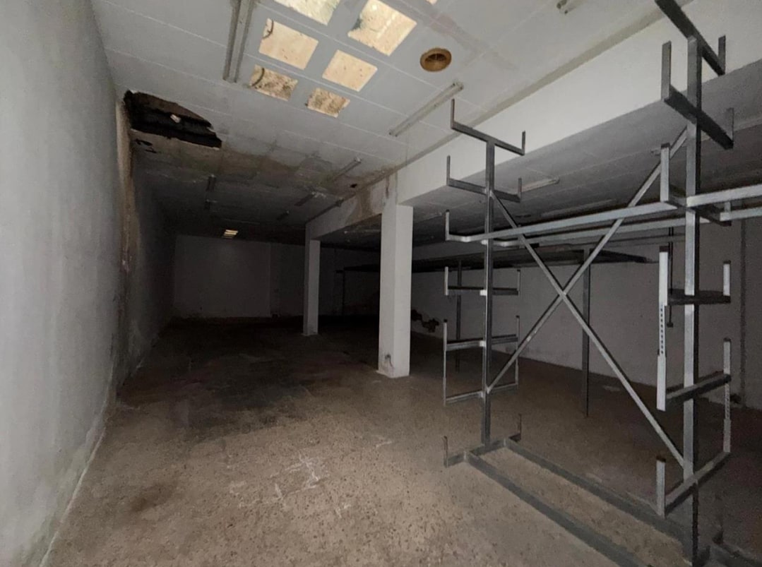 Lleida, LER 25005 - Unit Planta baja completa -  - Interior Photo - Image 1 of 9