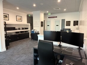 3001 Pga Blvd, Palm Beach Gardens, FL for lease Interior Photo- Image 2 of 5