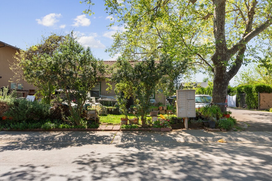 420 Cleveland Ave, Sacramento, CA for sale - Building Photo - Image 3 of 11