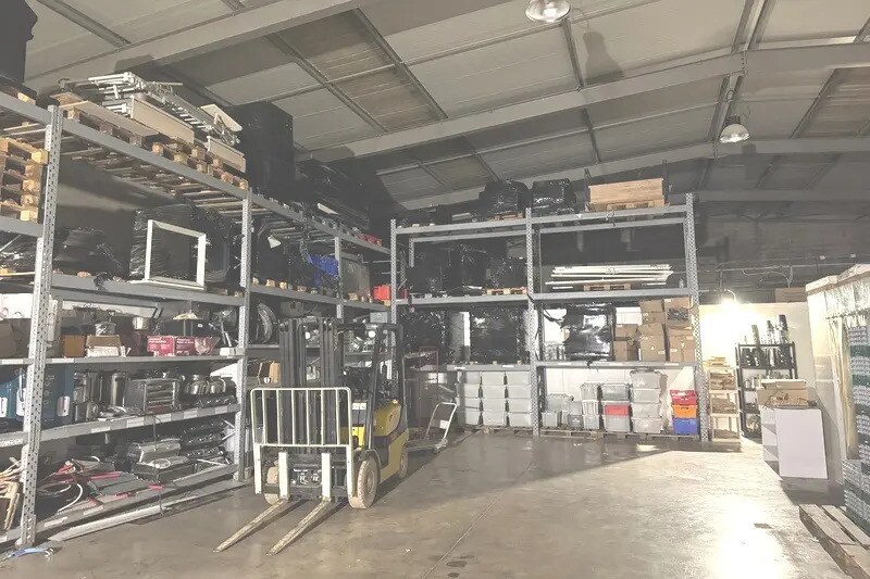 Flex in Montpellier for lease - Interior Photo - Image 3 of 12