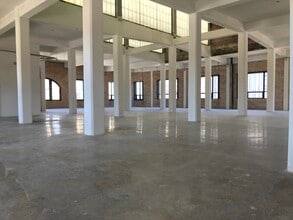 540 N LaSalle St, Chicago, IL for lease Interior Photo- Image 2 of 17