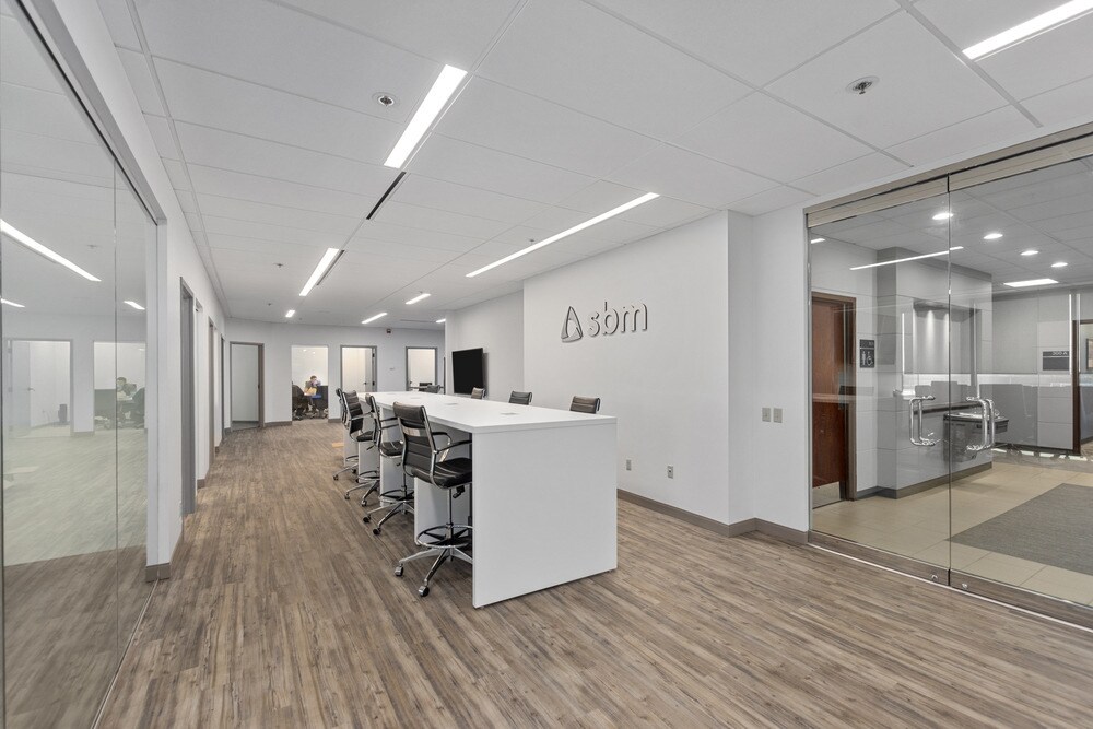 10805 Sunset Office Dr, Sunset Hills, MO à louer Photo du bâtiment- Image 1 de 16