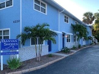 Plus de détails pour 4220 NE Indian River Dr, Jensen Beach, FL - Multi-résidentiel à vendre