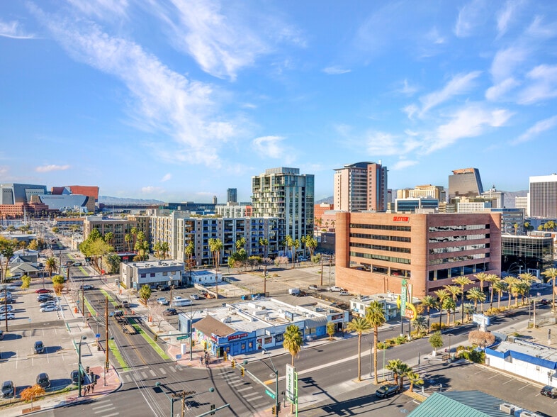 616-628 S. Las Vegas blvd, Las Vegas, NV for lease - Primary Photo - Image 1 of 7