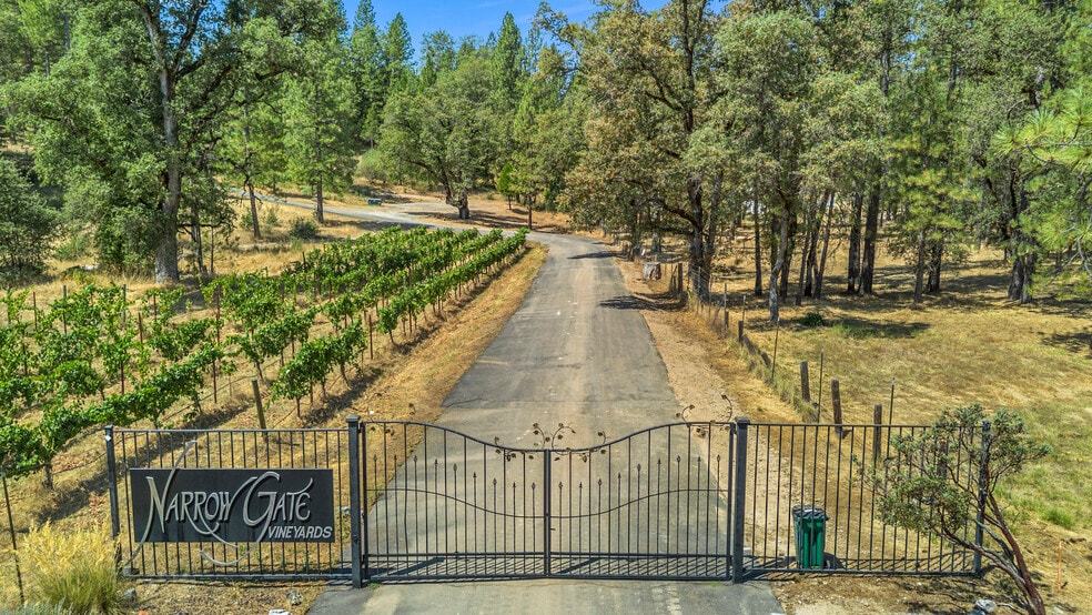 4282 Pleasant Valley Rd, Placerville, CA à vendre - Photo du bâtiment - Image 2 de 52