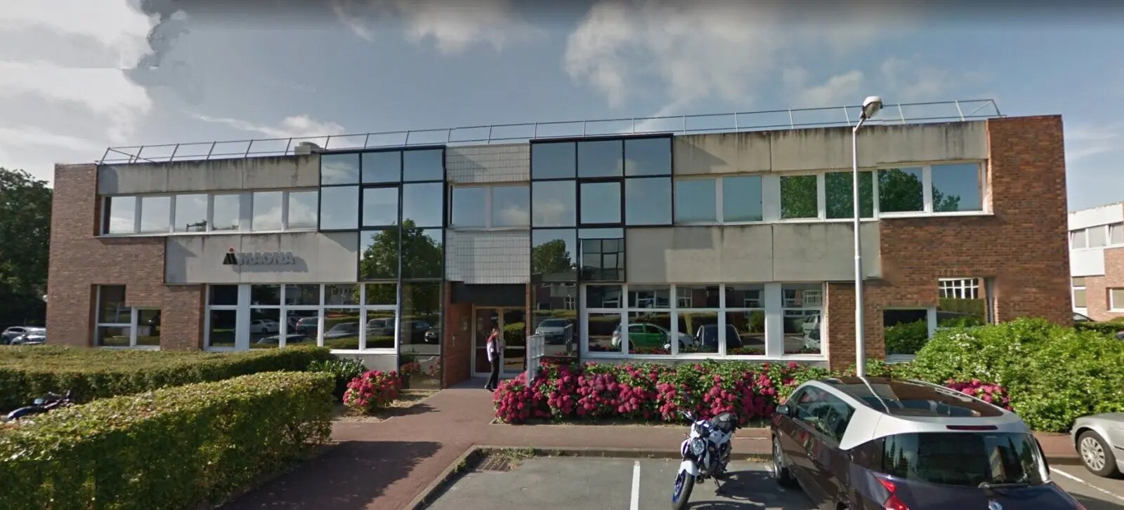 Office in Bièvres for lease Building Photo- Image 1 of 7