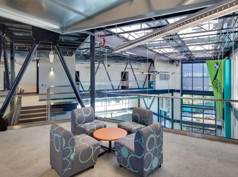 155 Blair Blvd, Eugene, OR à louer - Photo intérieure - Image 2 de 11