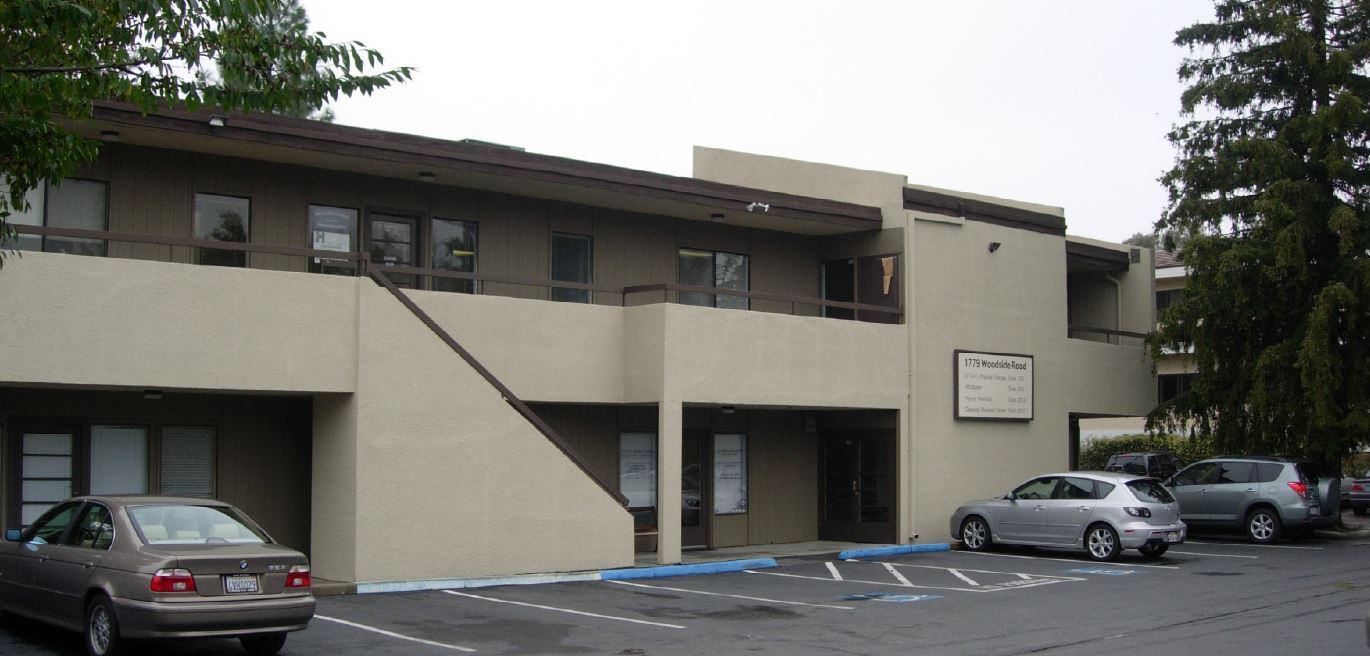 1779 Woodside Rd, Redwood City, CA à louer Photo du bâtiment- Image 1 de 2
