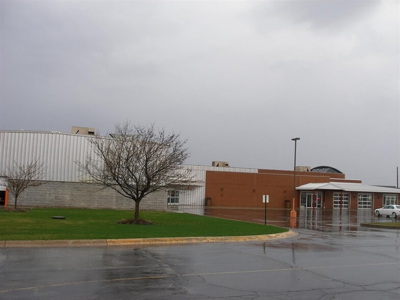 10350 Calumet Ave, Munster, IN for lease - Building Photo - Image 2 of 21