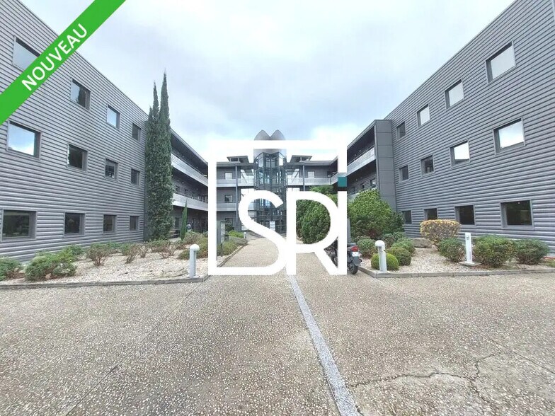 Bureau dans Cournon-d'Auvergne à louer - Photo du bâtiment - Image 3 de 20