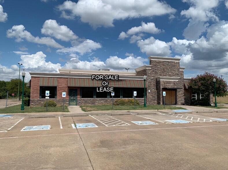 2290 S Stemmons Fwy, Lewisville, TX à louer - Photo du bâtiment - Image 3 de 22