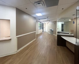 8945 Guilford Rd, Columbia, MD for lease Interior Photo- Image 1 of 8