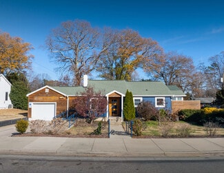 Plus de détails pour 102 Davis St, Belmont, NC - Commerce de détail à vendre