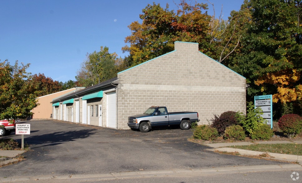 400 Business Centre Dr, Lansing, MI for lease - Building Photo - Image 2 of 6