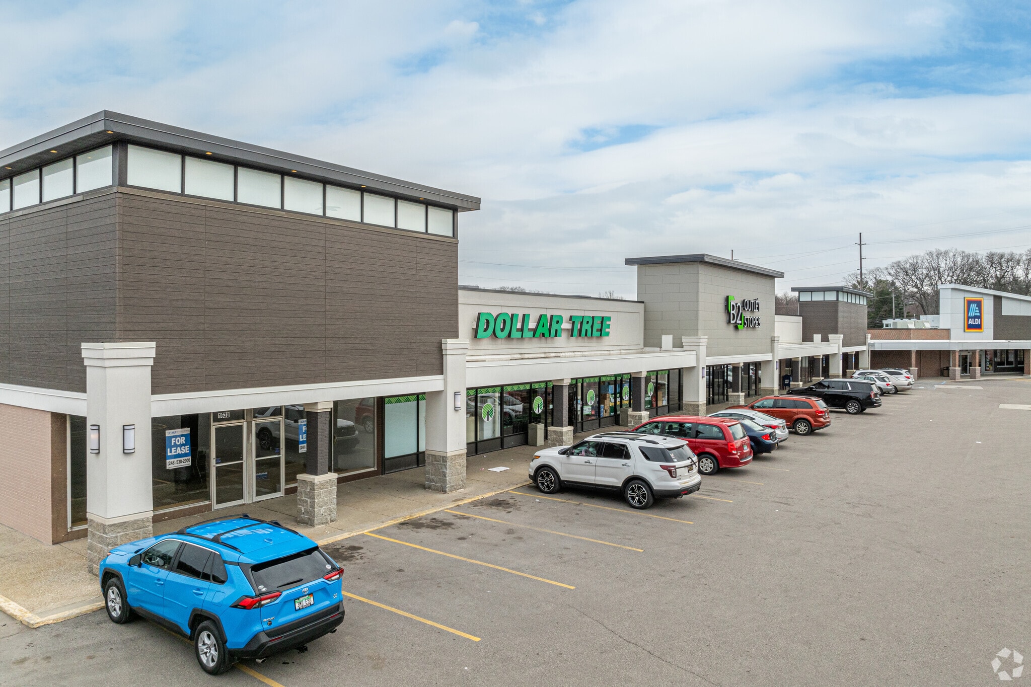 1636-1684 E Apple Ave, Muskegon, MI for lease Primary Photo- Image 1 of 6