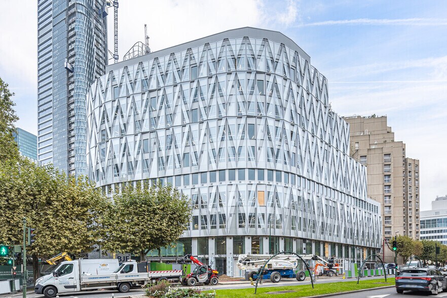 Rue Paul Lafargue, Puteaux à louer - Photo principale - Image 1 de 3