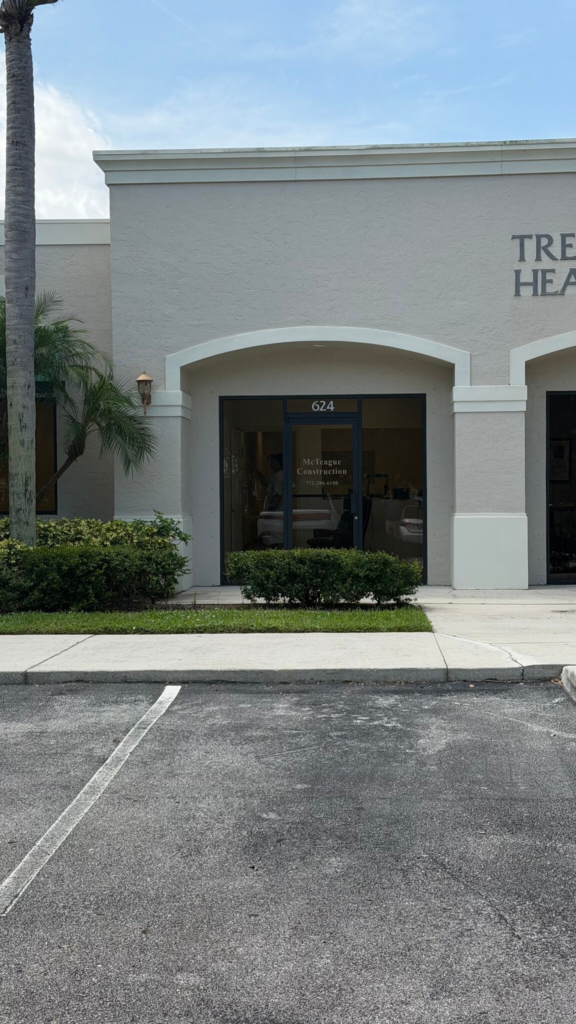 610-628 SE Central Pky, Stuart, FL for lease Building Photo- Image 1 of 14
