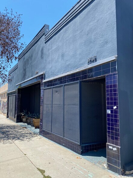 3707-3711 W Jefferson Blvd, Los Angeles, CA à louer - Photo du bâtiment - Image 2 de 15