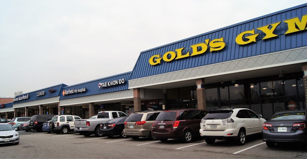 6960 Braddock Rd, Annandale, VA à louer - Photo du bâtiment - Image 2 de 4