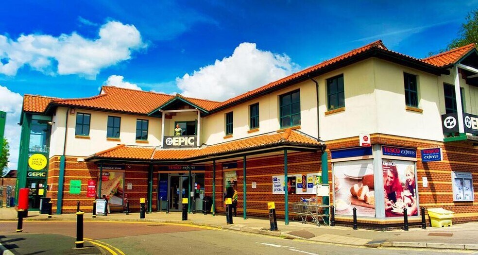 Pear Tree Rd, Bradley Stoke à louer - Photo du bâtiment - Image 2 de 8