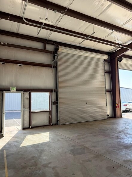 421 N 5500 W, Hurricane, UT à louer - Photo du bâtiment - Image 3 de 10