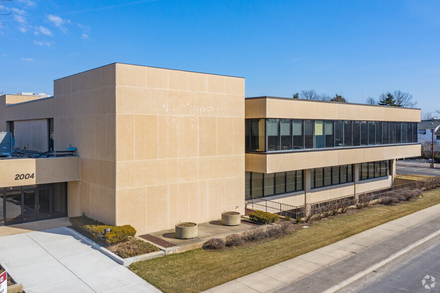 2004 Miner St, Des Plaines, IL for lease - Building Photo - Image 3 of 7