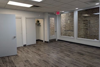 1549 S 38th St, Milwaukee, WI à louer Photo intérieure- Image 1 de 4