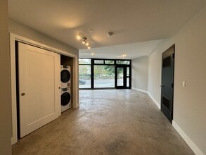 10963 San Pablo Ave, El Cerrito, CA à louer Photo intérieure- Image 2 de 4